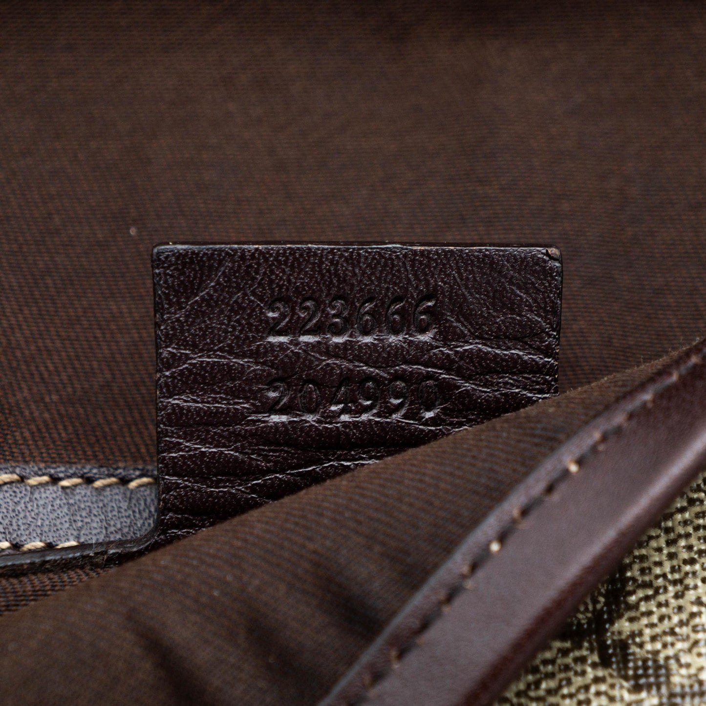 GUCCI GG Supreme Brown Monogram Shoulder Bag