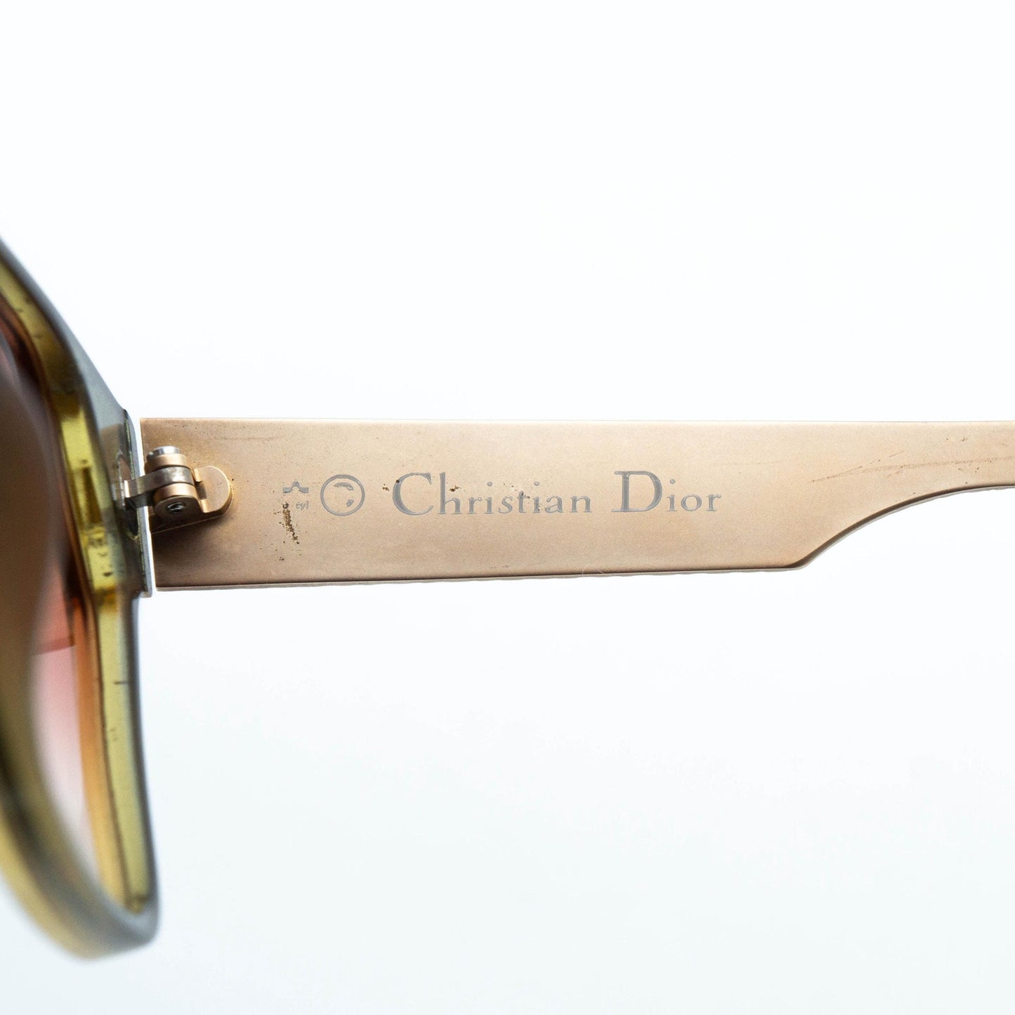 Christian DIOR 2565 Oversized Gold Sunglasses Vintage 80s