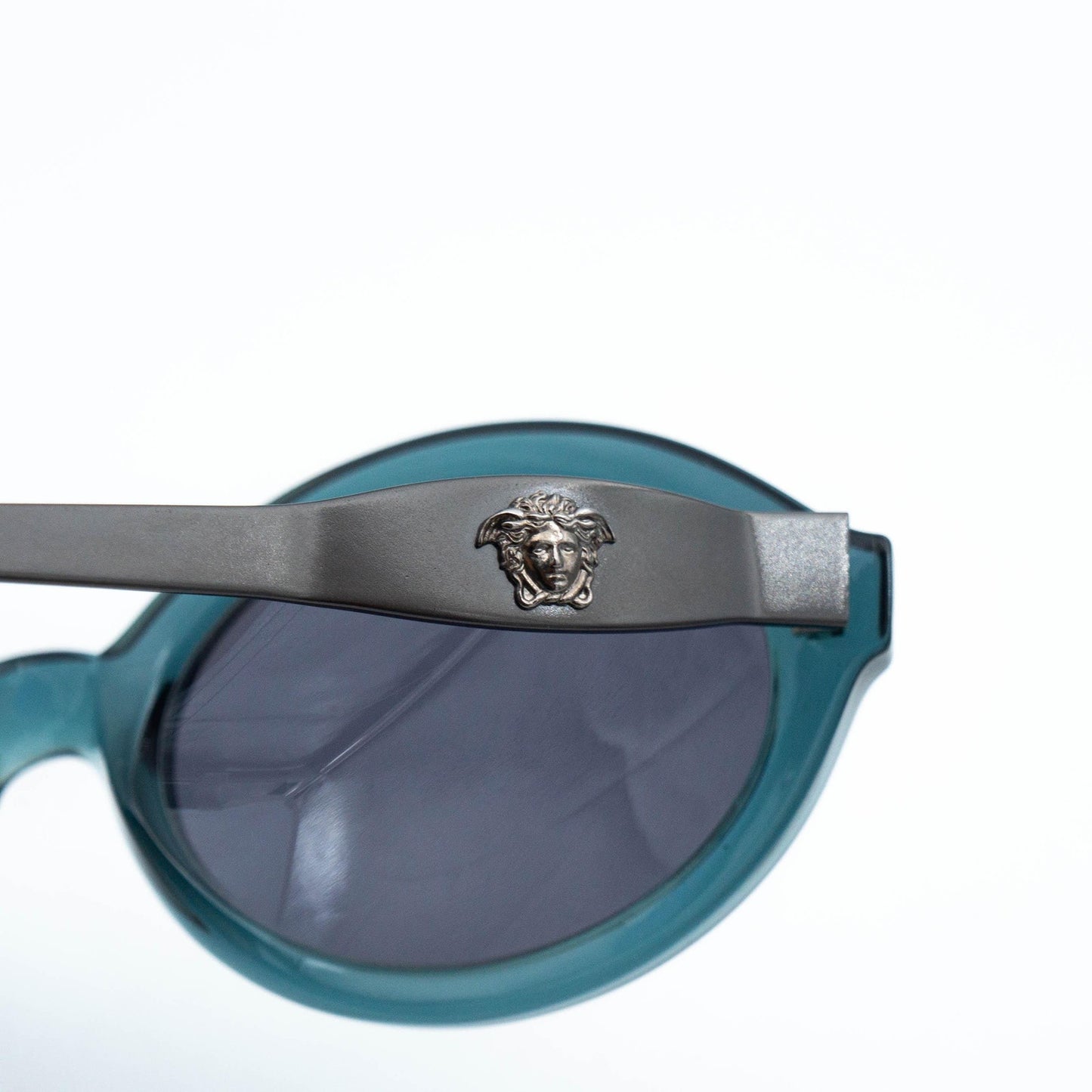 GIANNI VERSACE MOD 401 Oval Medusa Blue Sunglasses Vintage