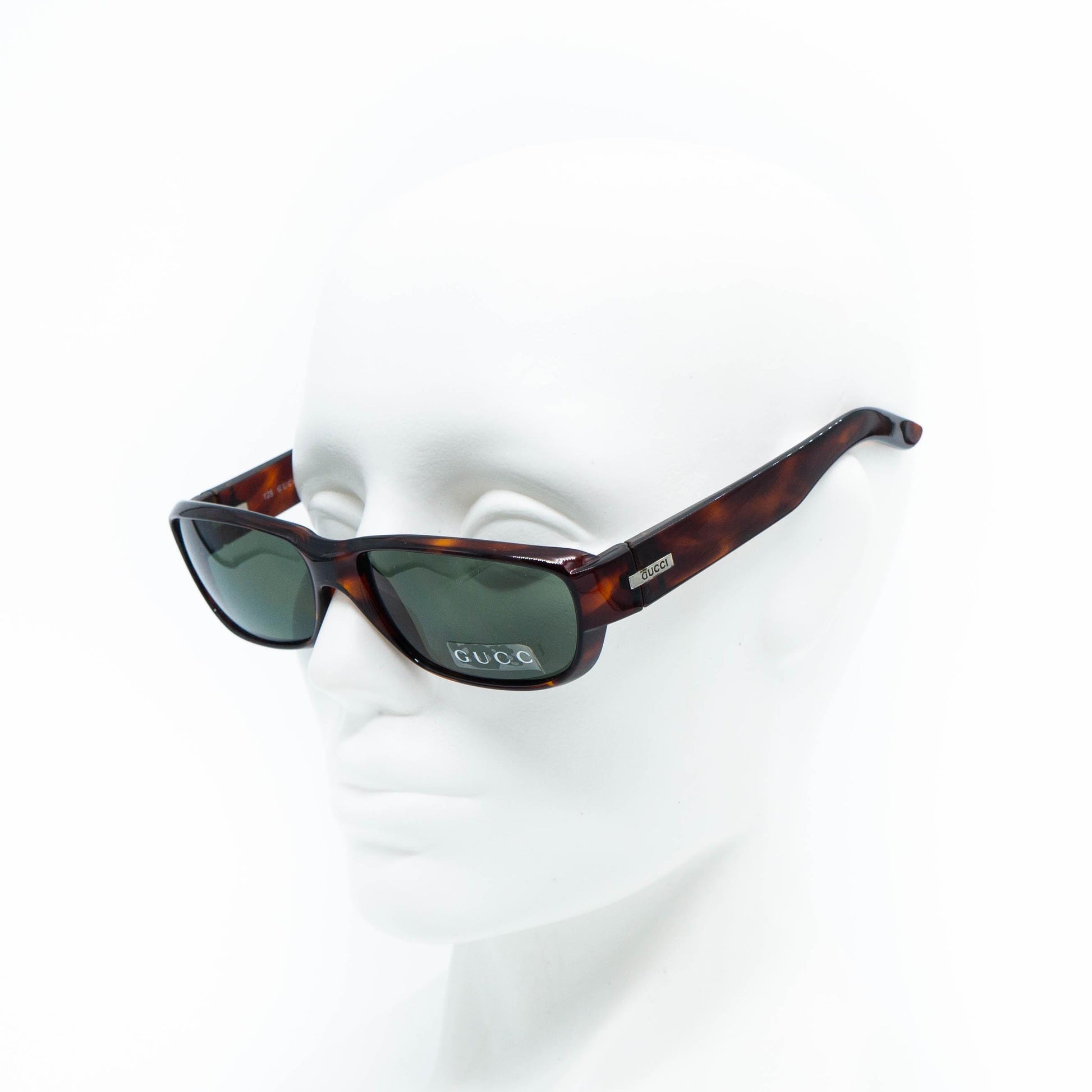 Gucci GG 1410/S on mannequin front angle