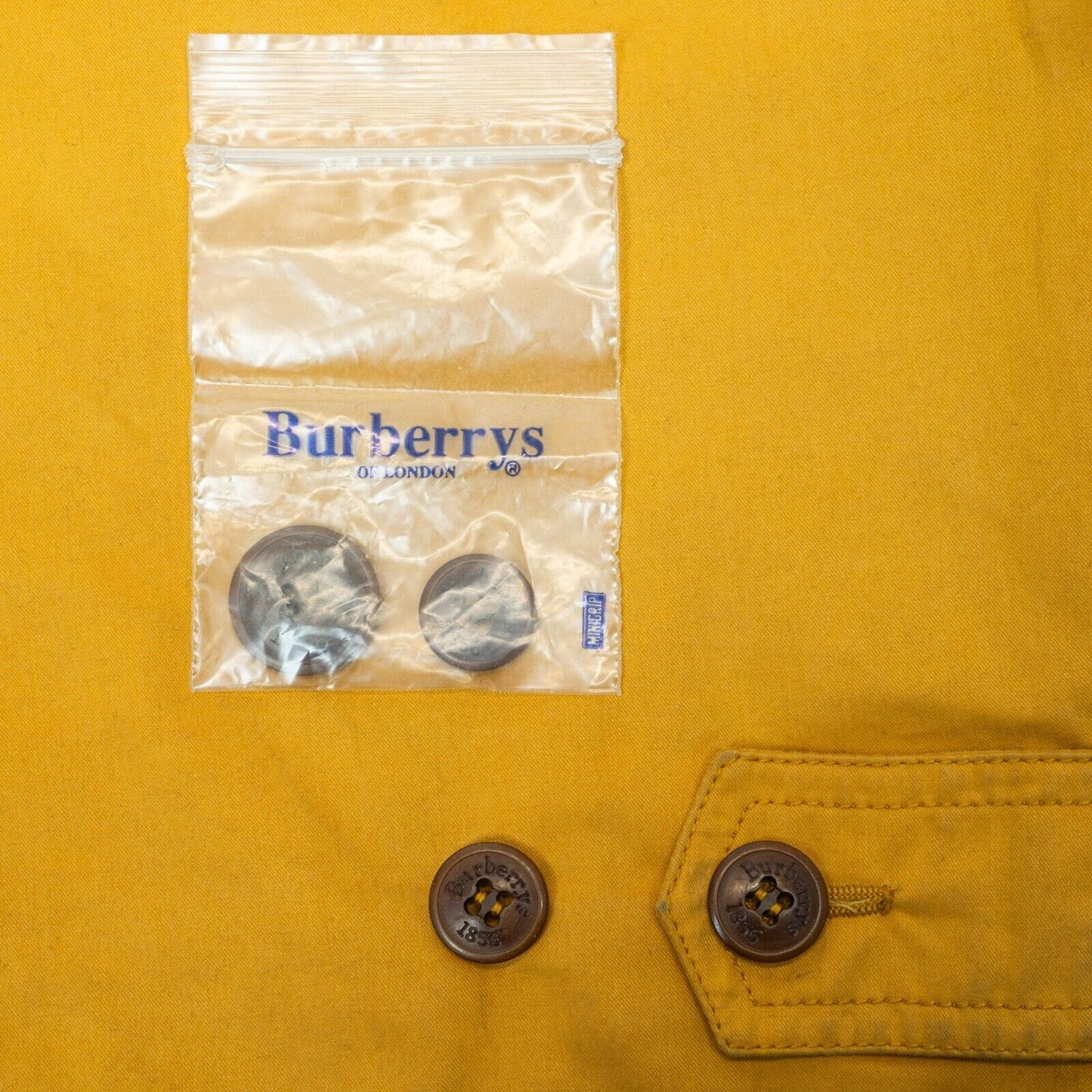 BURBERRY Men Yellow Vest Vintage 90s