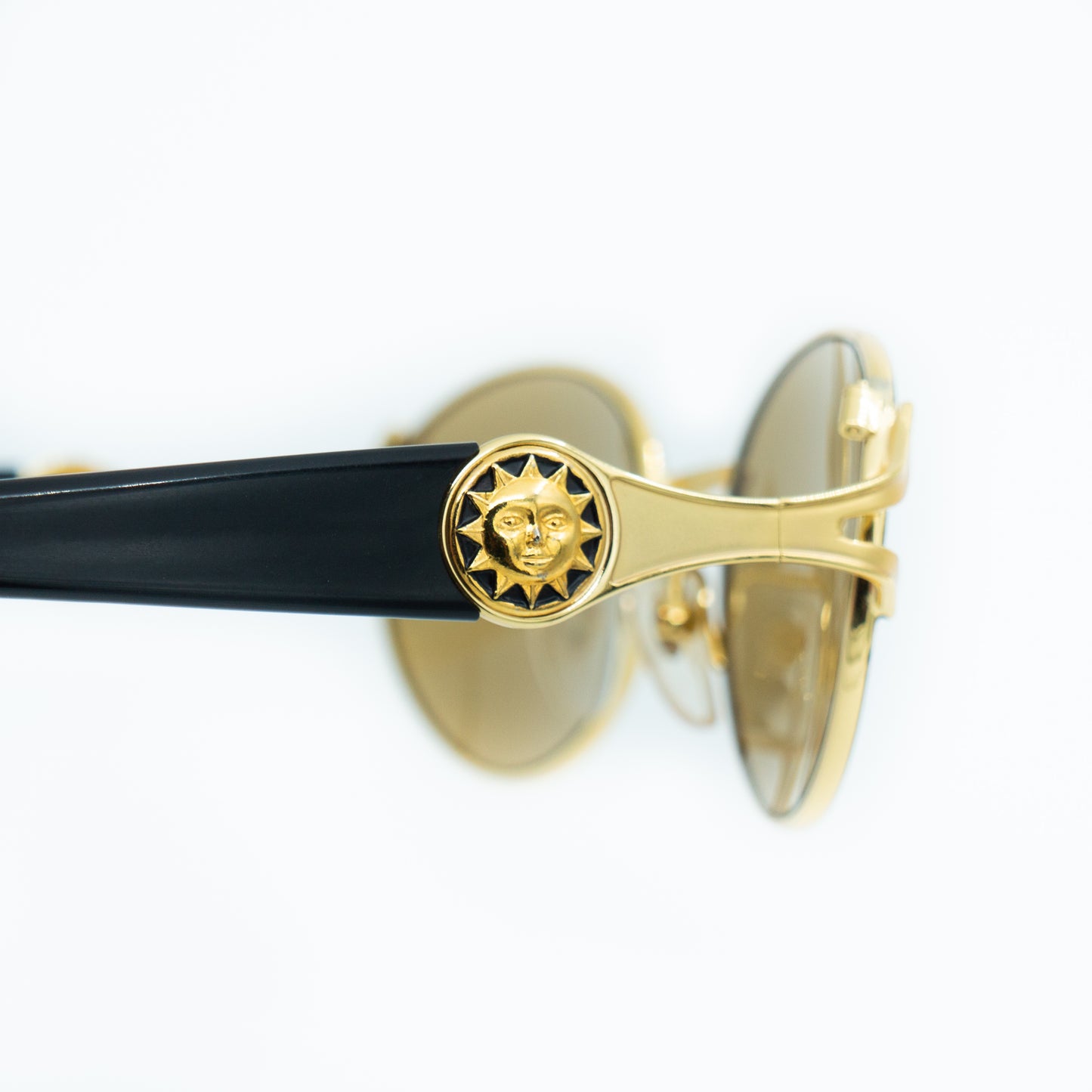 Gianni VERSACE mod 1231 Oval Gold Sunglasses Vintage