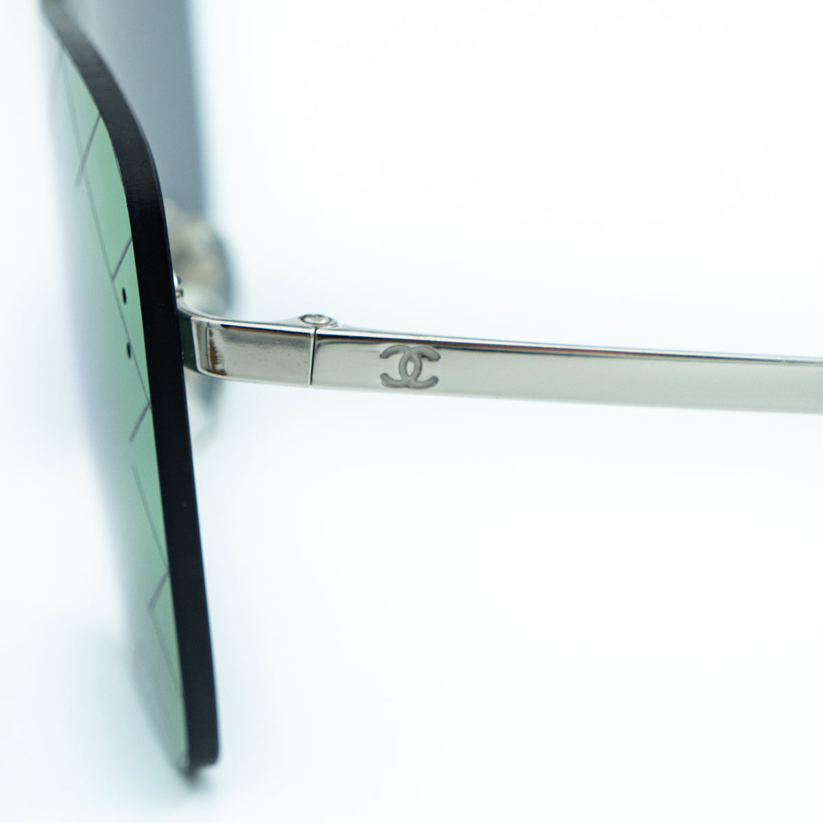 CHANEL 4215 Purple Shield Rimless Sunglasses Vintage