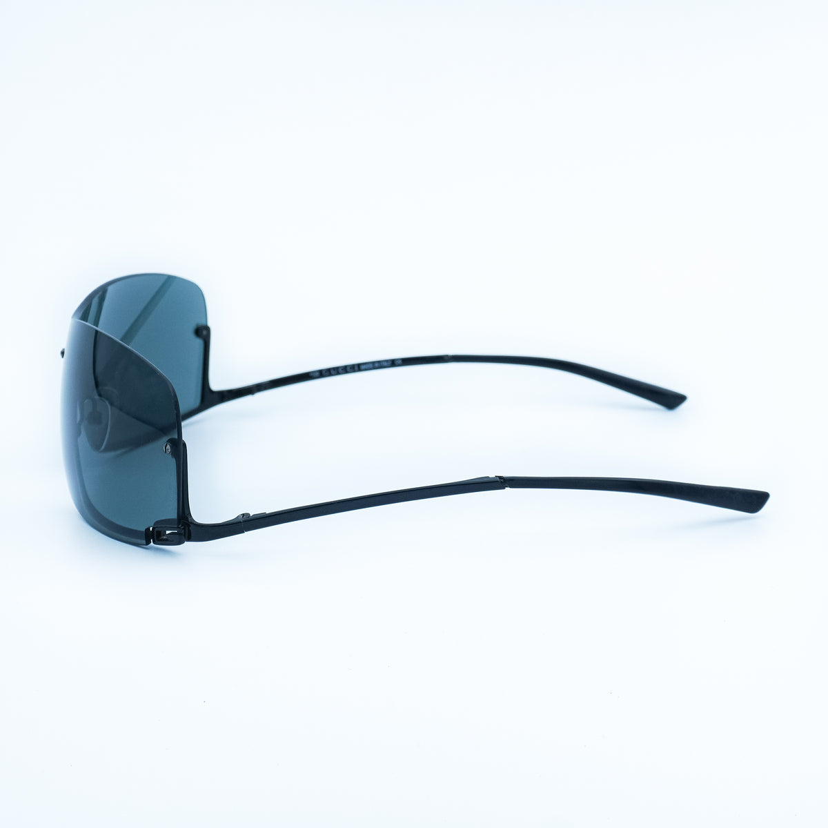 GUCCI GG 1690 Black Shield Rimless Sunglasses Vintage
