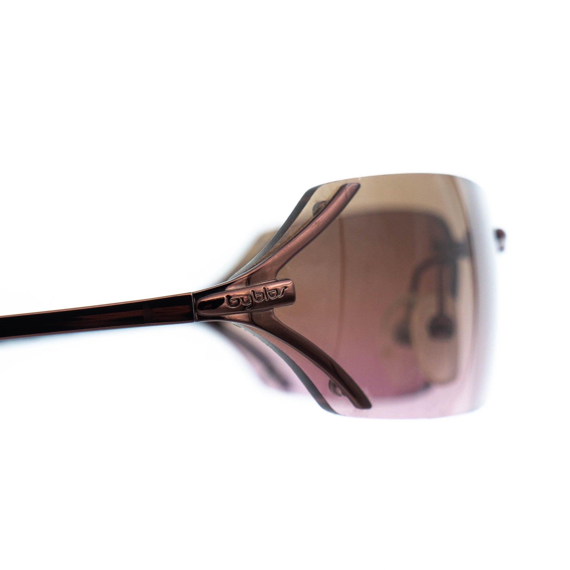 Detail of metal temple with Byblos design