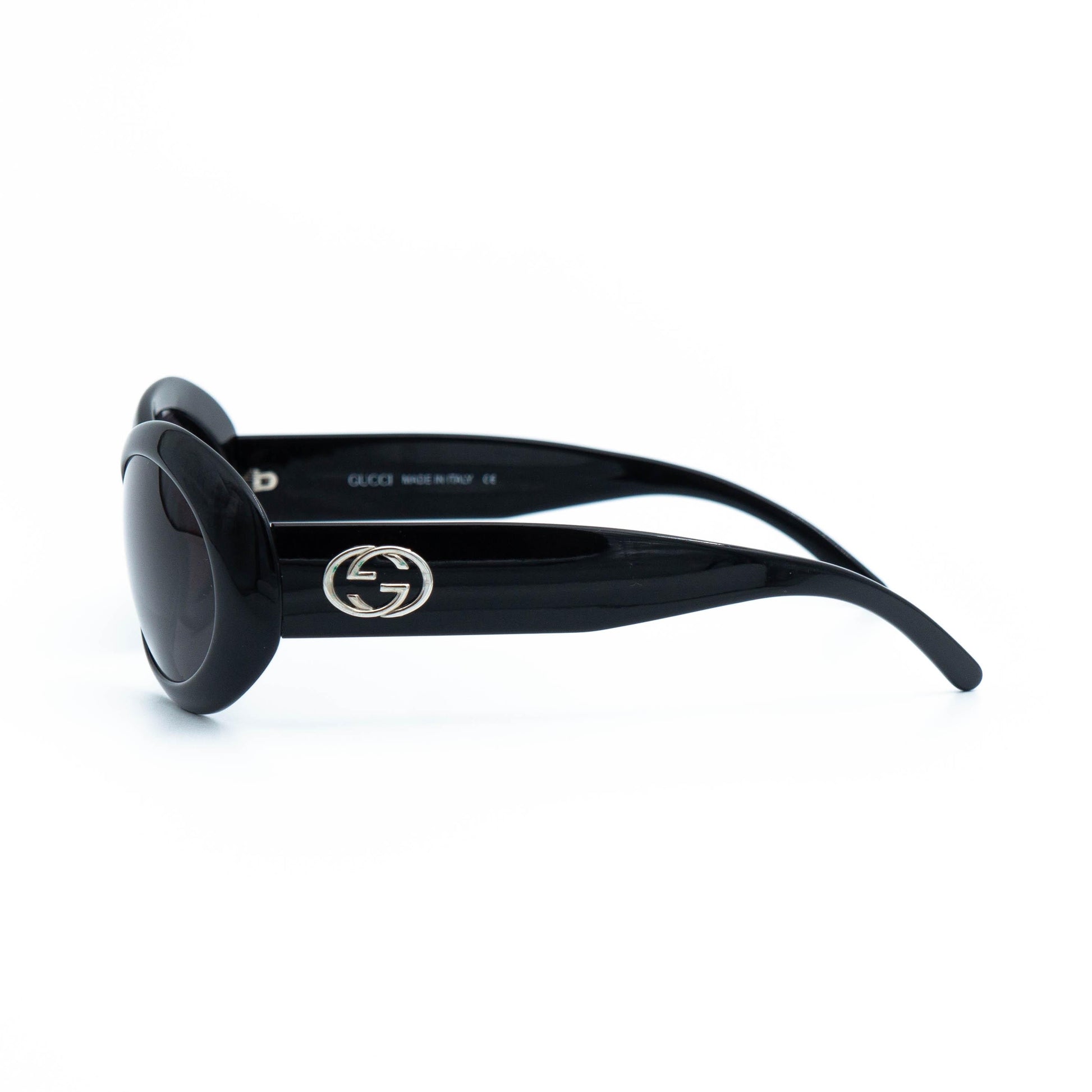 Gucci GG 2400/N/S black oval sunglasses front view