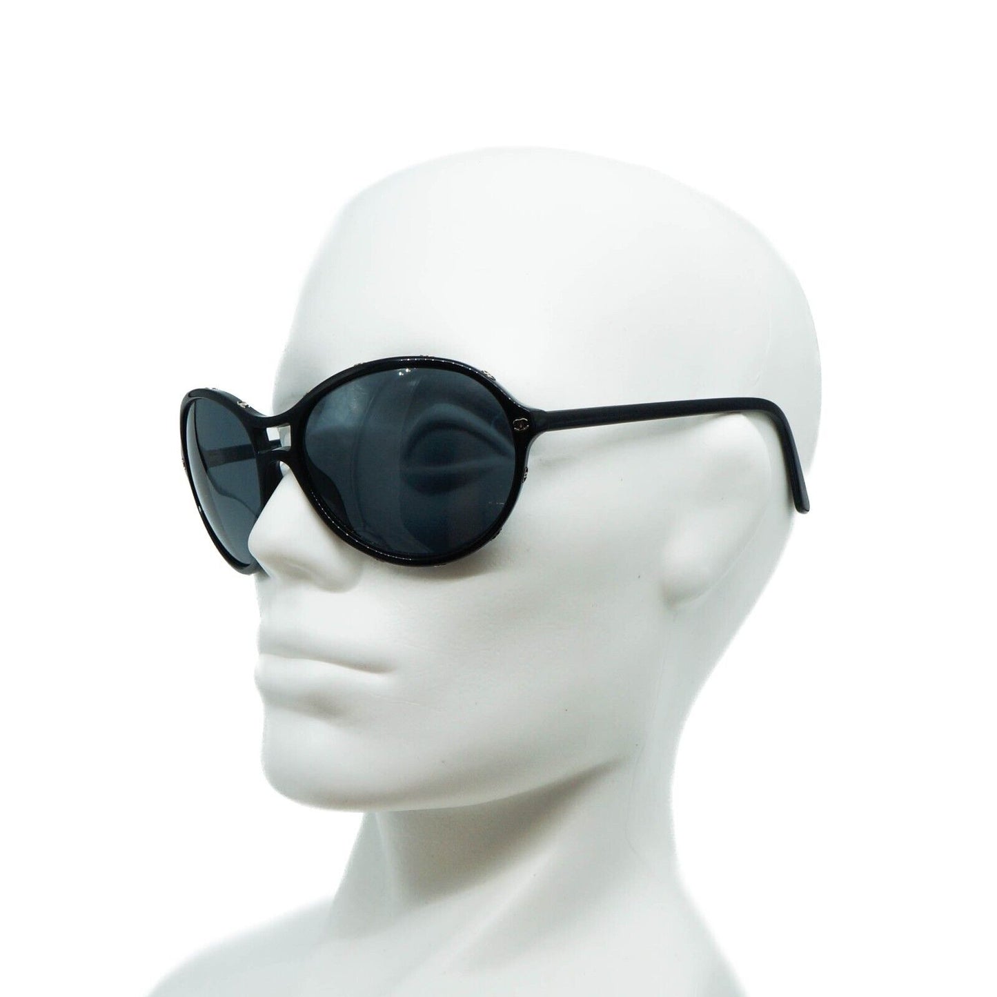 CHANEL 5117 Black Round Sunglasses Vintage 00s