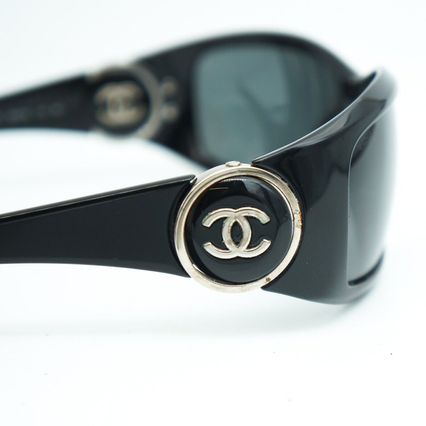 CHANEL 6030 CC Logo Black Sunglasses Vintage 00s